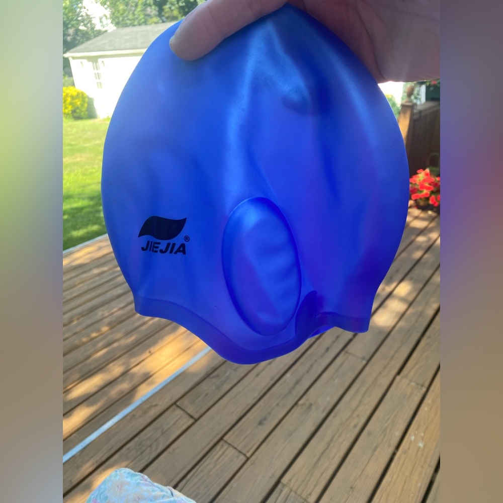 Jejia Adult Silicone Swim Cap. Used 1x